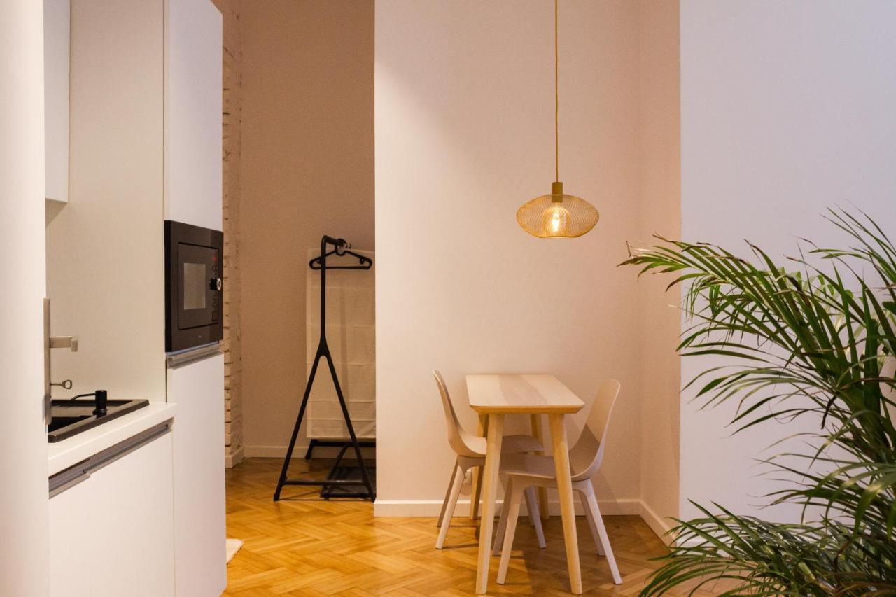 Sympatyczne Studio Z Palma Areka / A Nice Studio With Areka Palm Tree وودج المظهر الخارجي الصورة