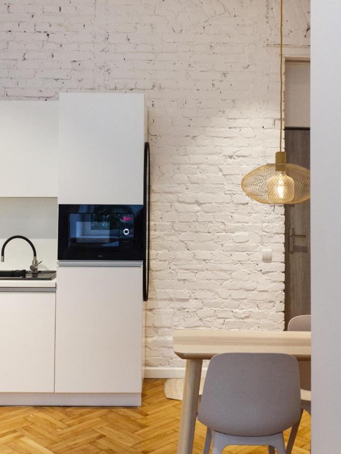 Sympatyczne Studio Z Palma Areka / A Nice Studio With Areka Palm Tree وودج المظهر الخارجي الصورة